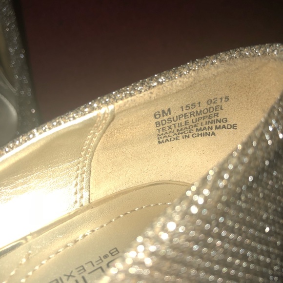 Bandolino Gold BEAUTIFUL & SPARKLY Comfortable holiday dress up heels - Picture 7 of 7